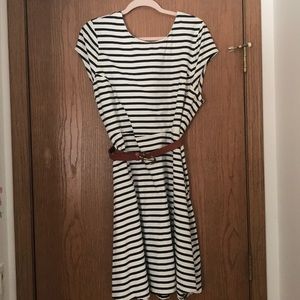 Striped summer dress w/ belt